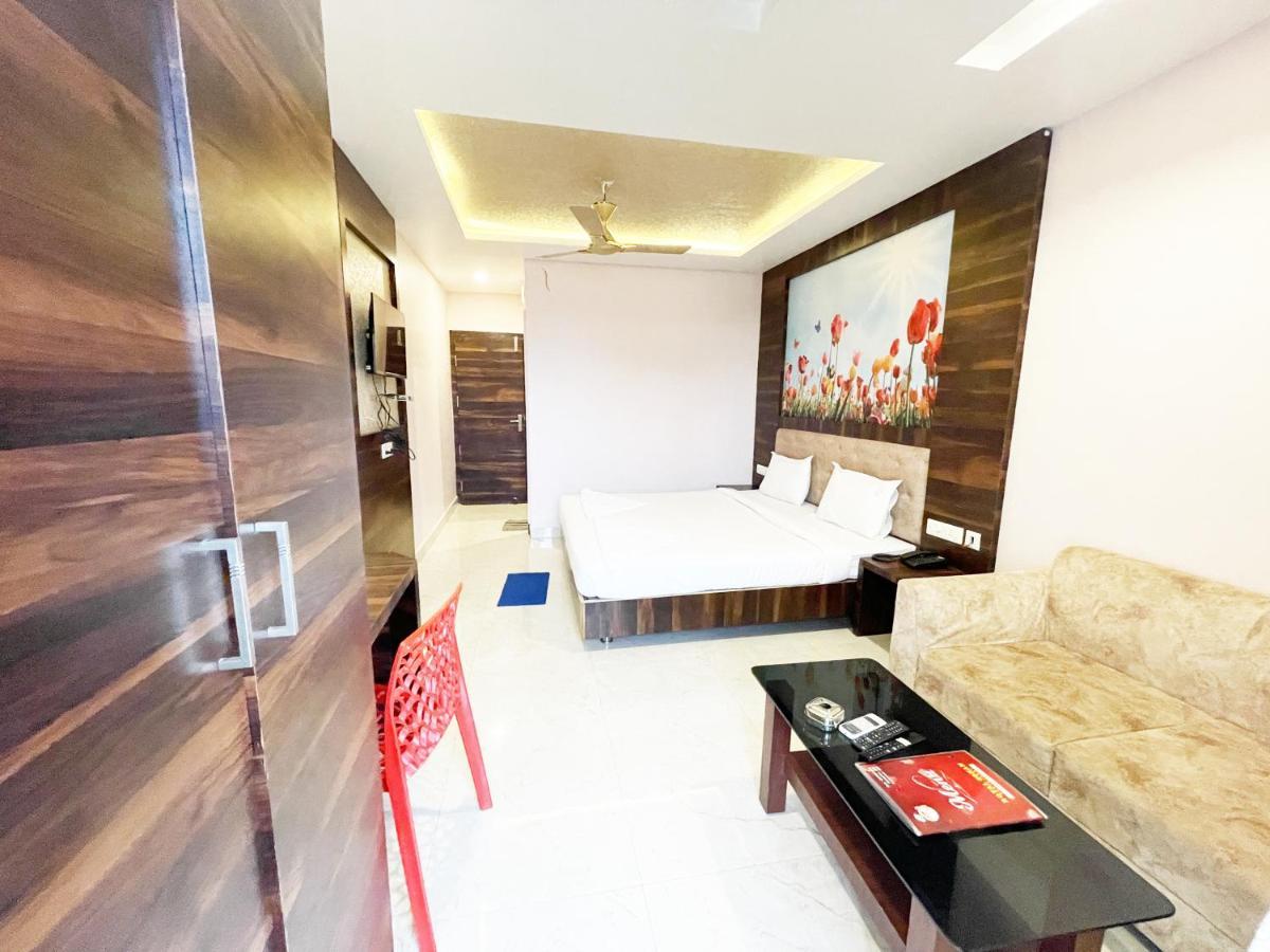Shree Ganesh Hotel Puri Εξωτερικό φωτογραφία