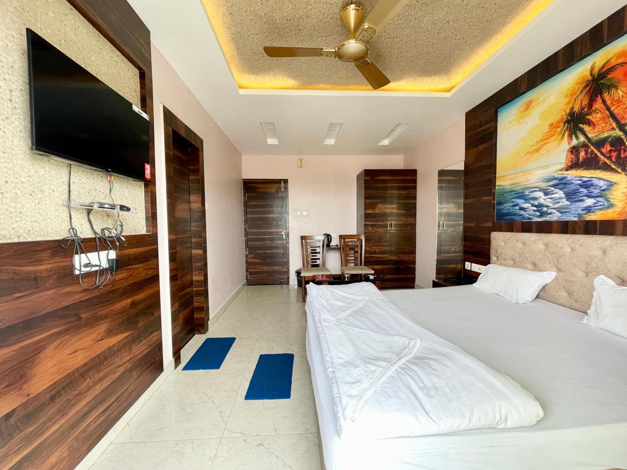 Shree Ganesh Hotel Puri Εξωτερικό φωτογραφία