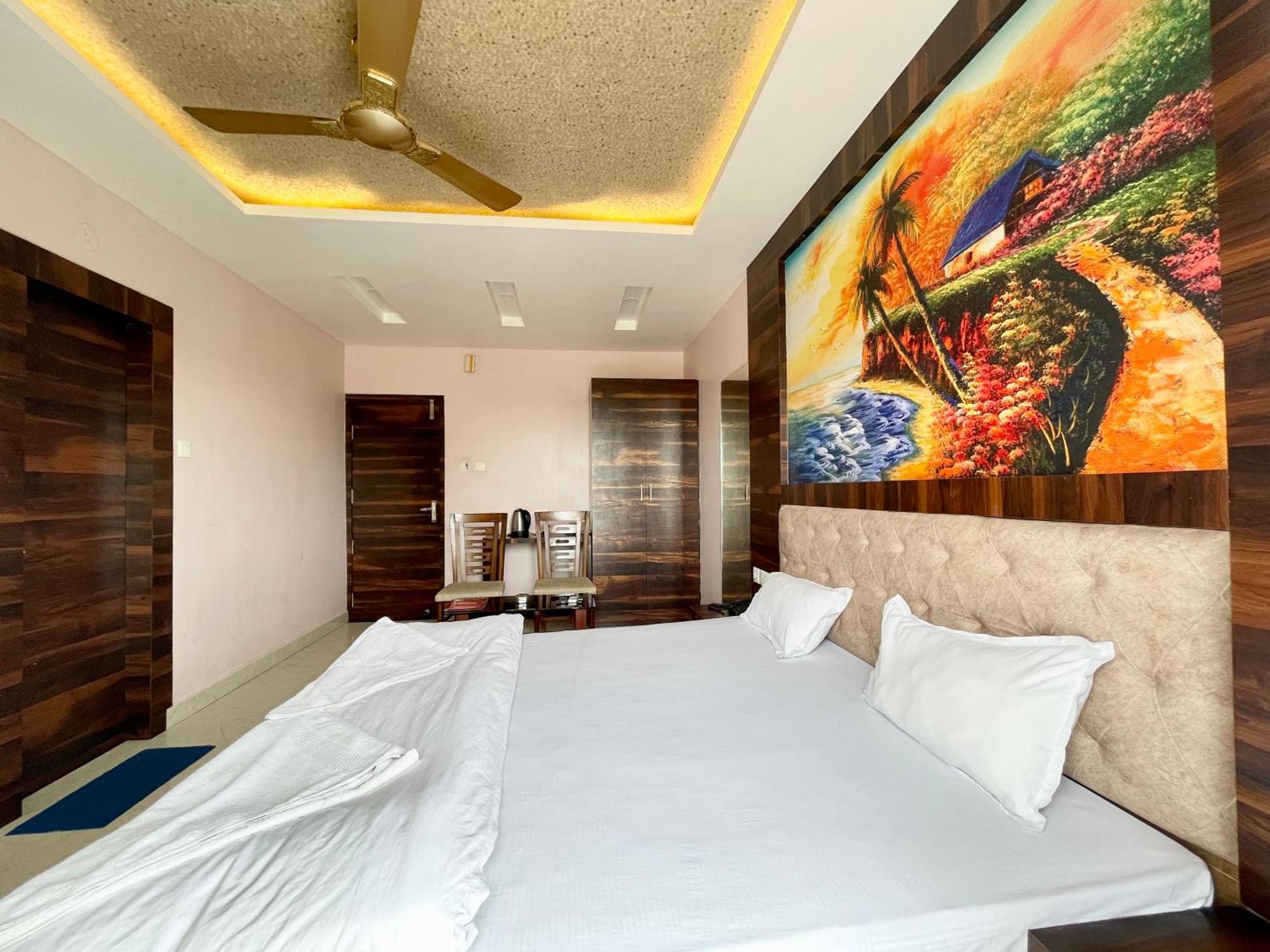 Shree Ganesh Hotel Puri Εξωτερικό φωτογραφία